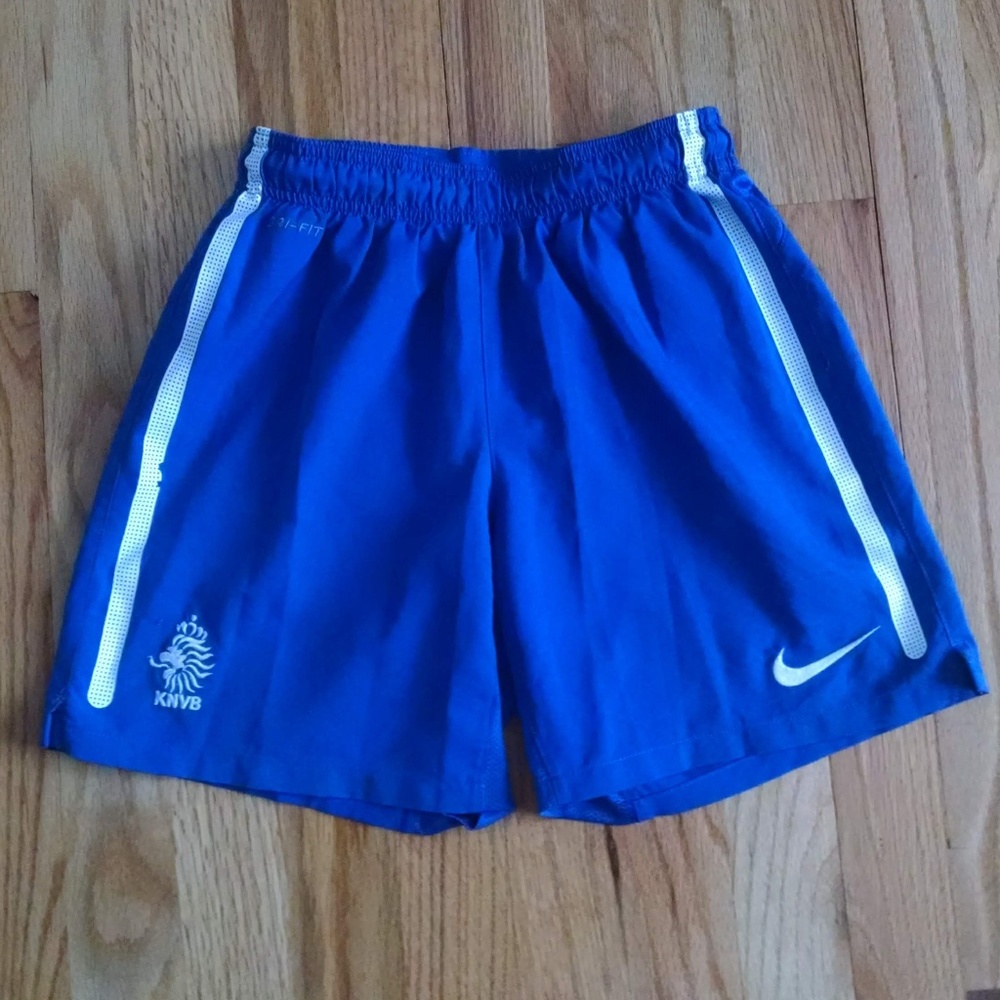 Boy's Nike KNVB shorts size S